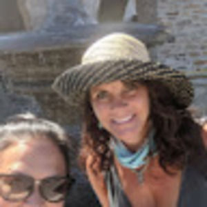 Meet your Posher, Suzette